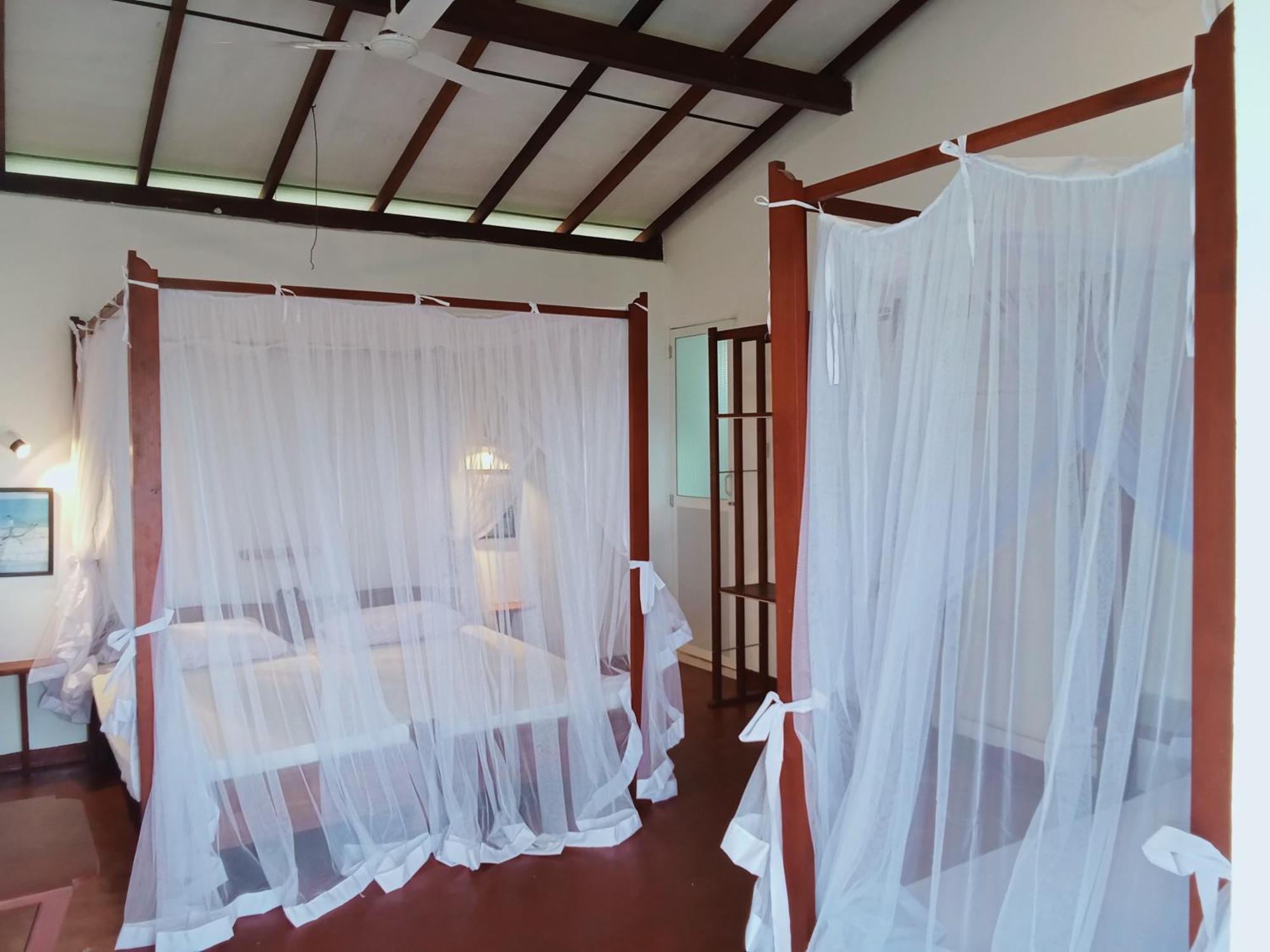Sihara Rooms & Hostel Матара Экстерьер фото