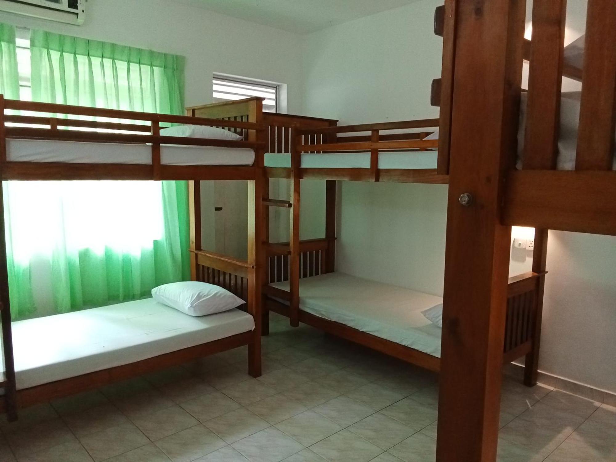 Sihara Rooms & Hostel Матара Экстерьер фото