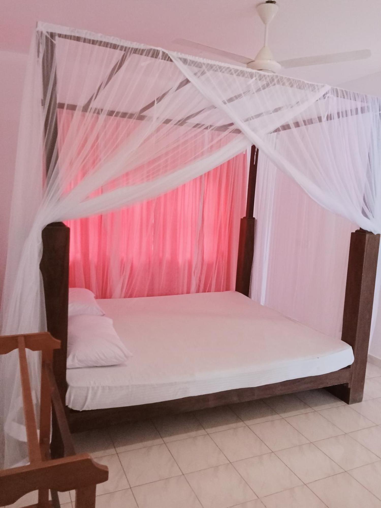 Sihara Rooms & Hostel Матара Экстерьер фото